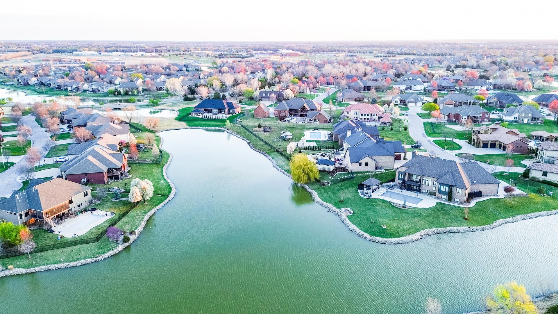 Large Houses of Kansas